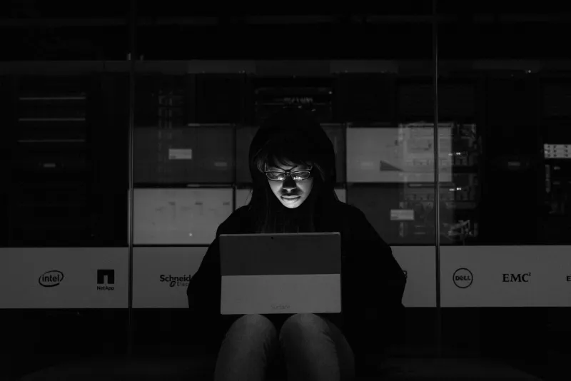 Burned Out by Tuesday: How Hyperconnectivity Is Collapsing Your Sensory Timeline